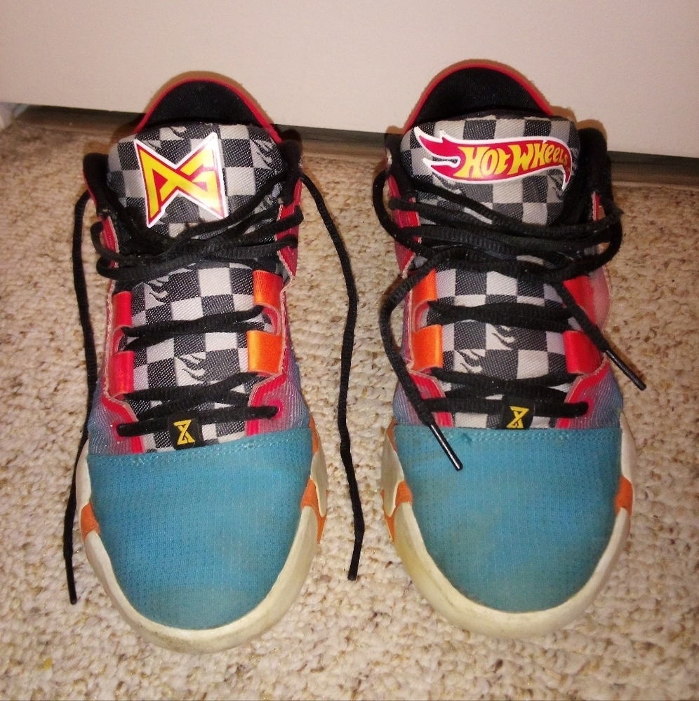 Nike Hot wheels edition size 7